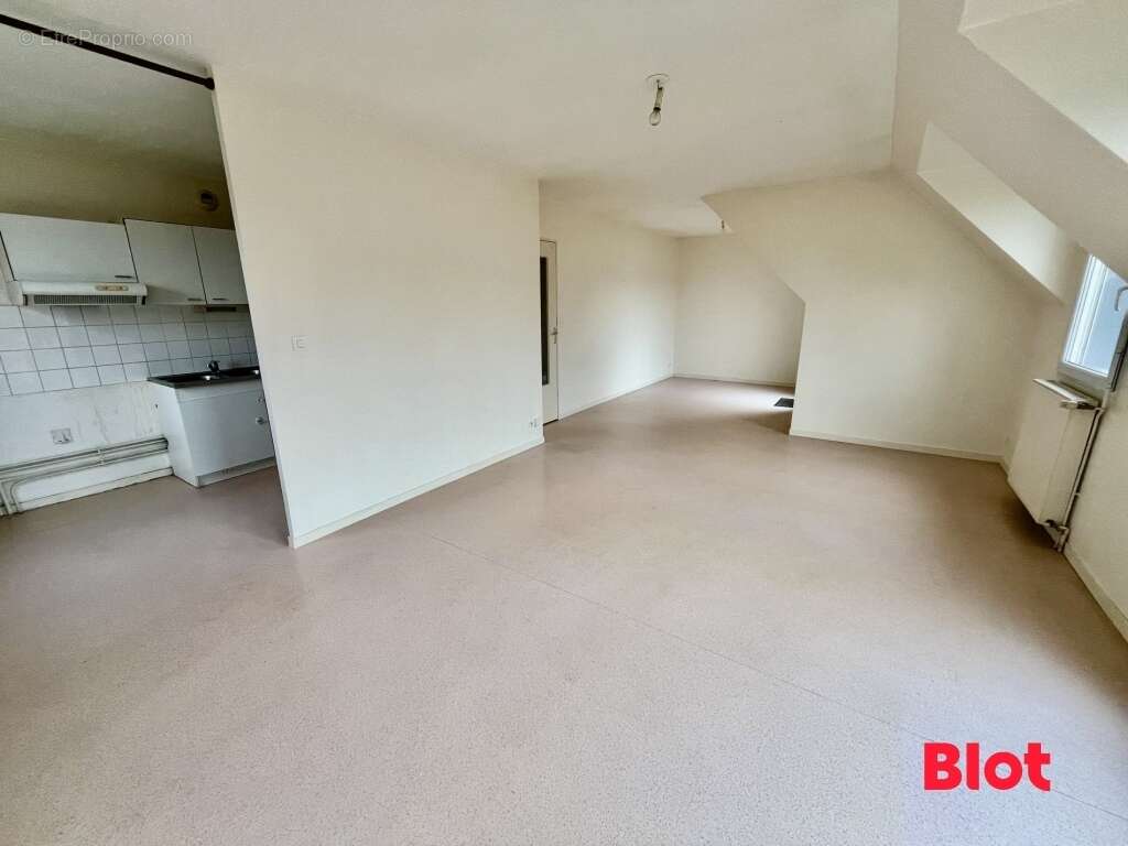 Appartement à NOYAL-CHATILLON-SUR-SEICHE