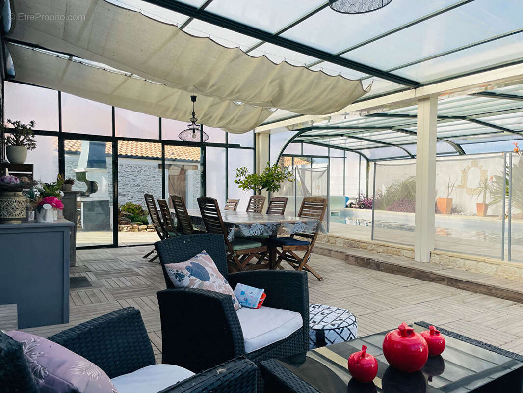 Maison à COMMEQUIERS