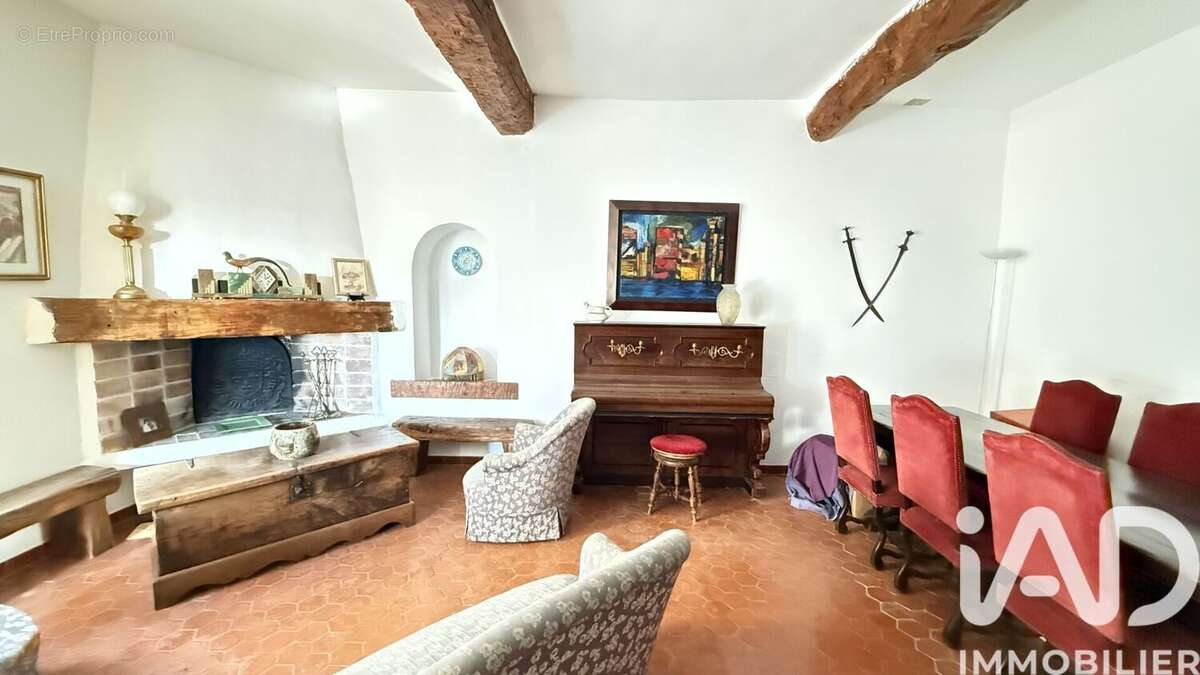 Photo 2 - Appartement à LE CASTELLET