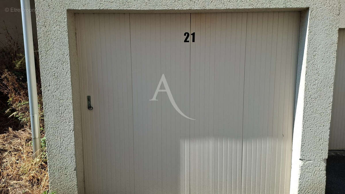 Appartement traversant avec ascenseur - Dernier étage - Angers (Saint-Lazare / Place Bichon) - photo 9