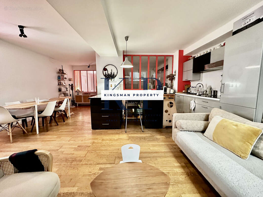 Appartement à PARIS-10E