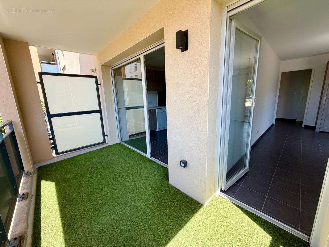 Appartement à L'ARBRESLE