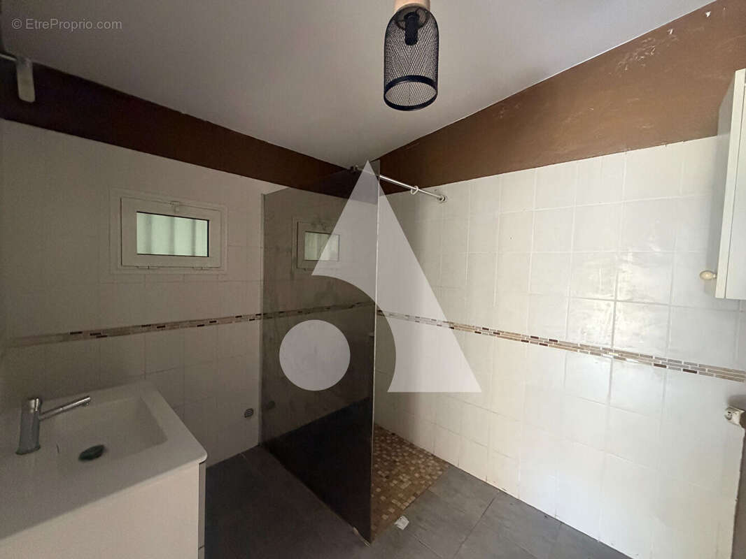 Maison F4 parcelle 800m2 - photo 3
