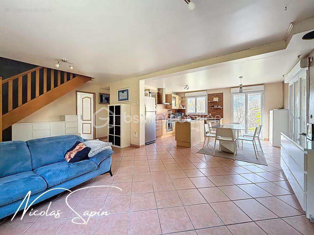 Maison à SECHILIENNE