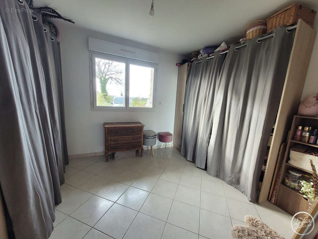 Maison à CAPPELLE-BROUCK