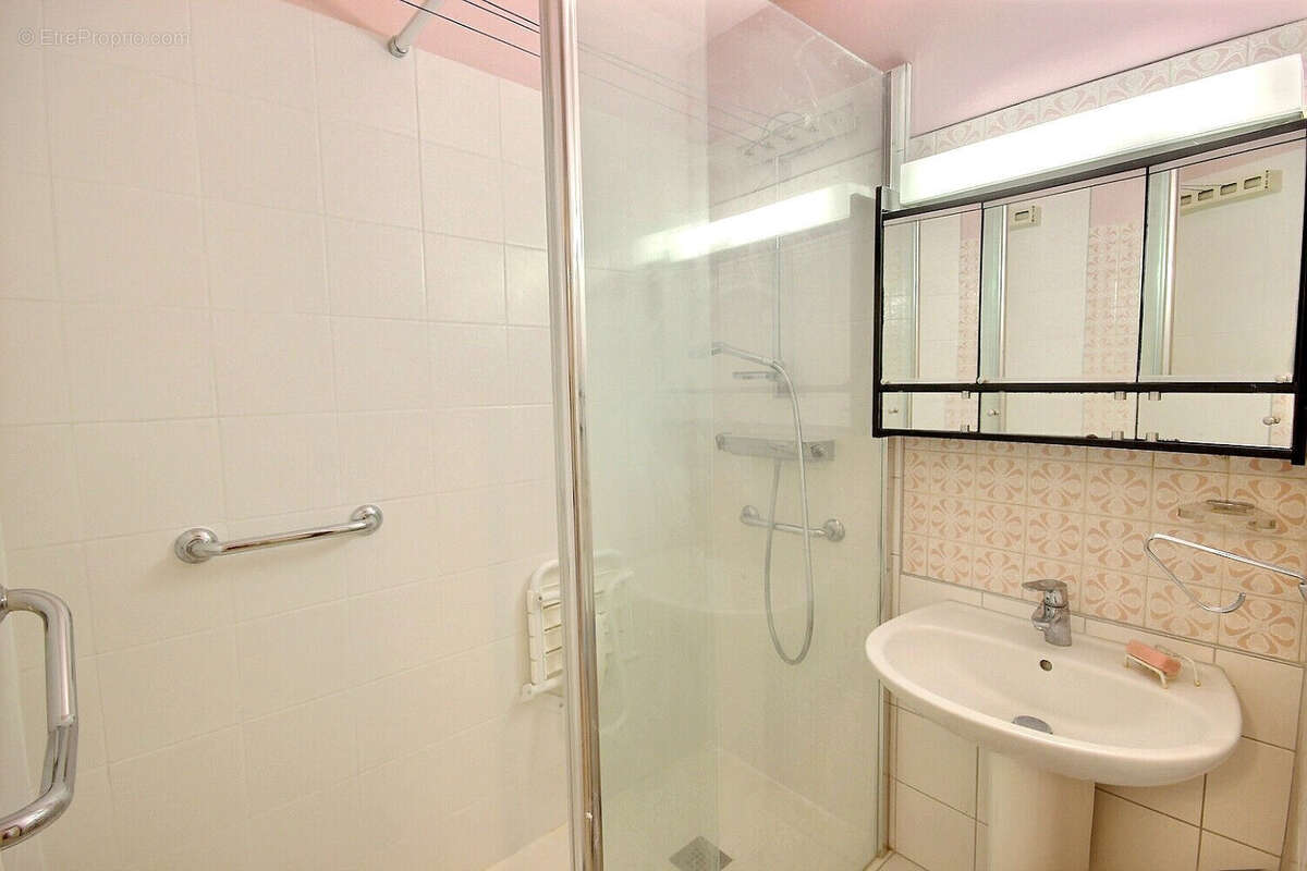 Appartement à FRESNES