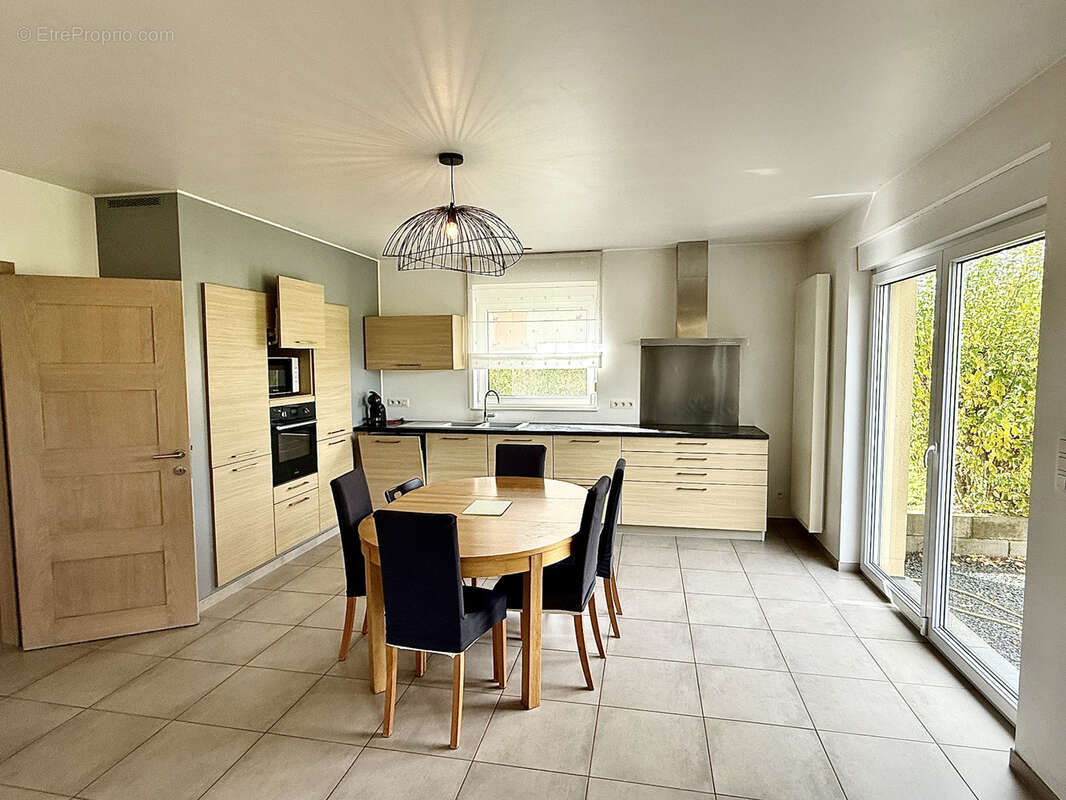 Maison à ALLONDRELLE-LA-MALMAISON