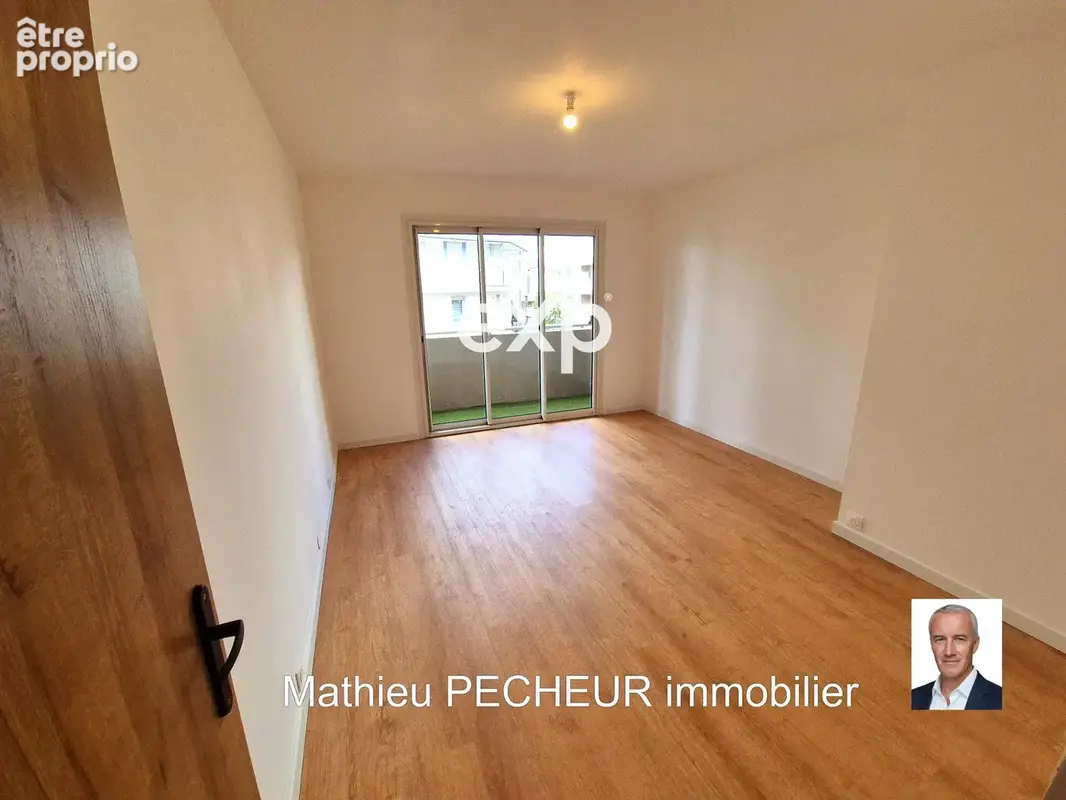 Appartement 5 pièces 133 m² à vendre à Saint-Denis (97400) - photo 7