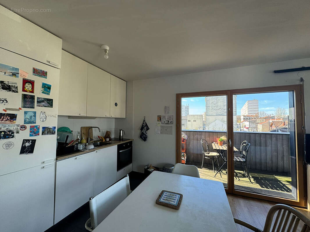 Appartement à AUBERVILLIERS