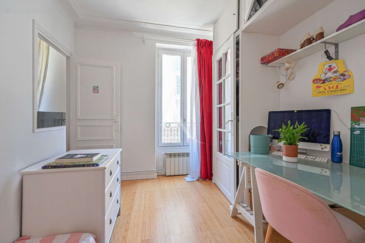 Appartement à PARIS-15E