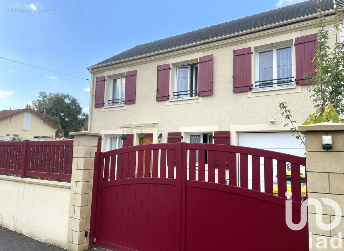 Photo 1 - Maison à BRUNOY