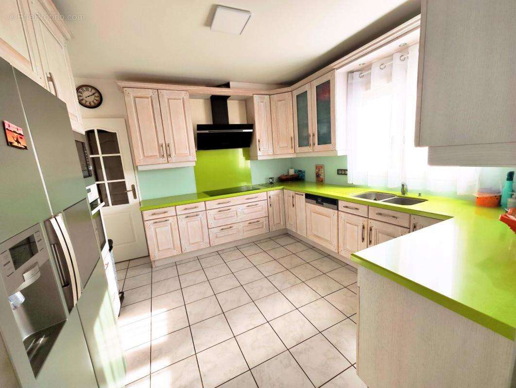 Maison à SIVRY-COURTRY