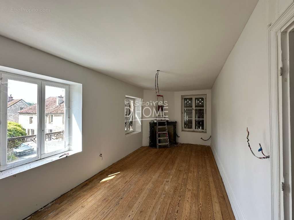 Maison à LA FERTE-GAUCHER