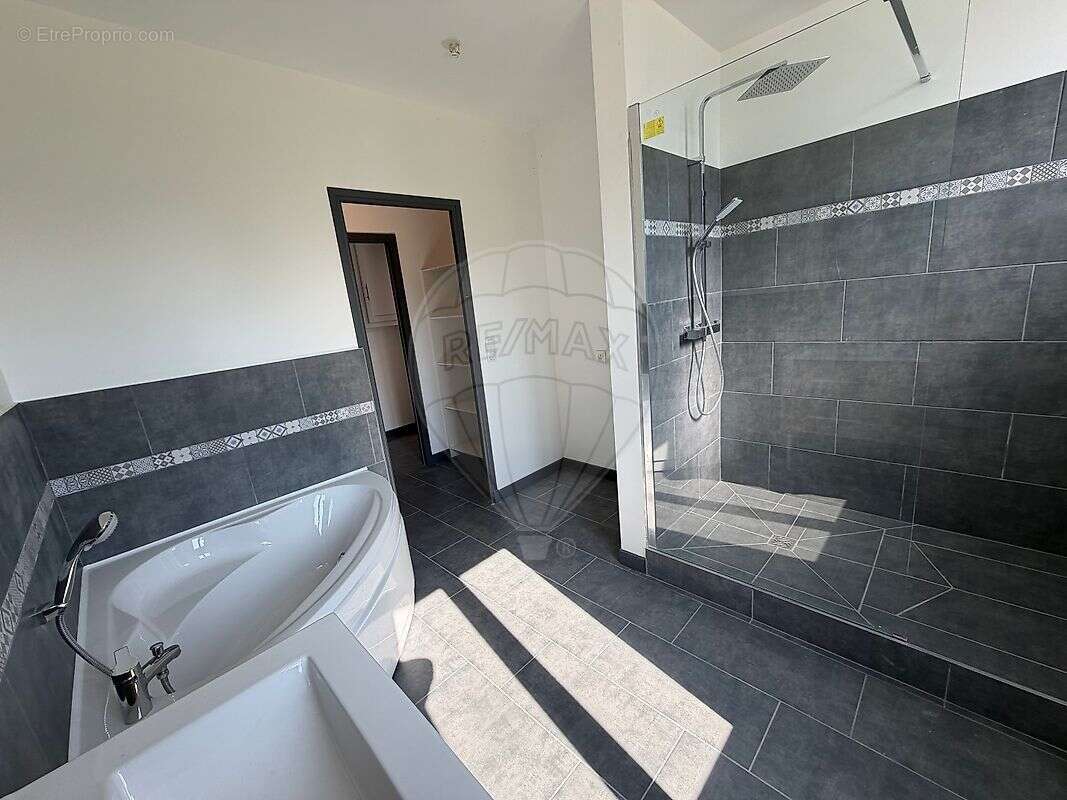 Maison à MAROLLES-SUR-SEINE