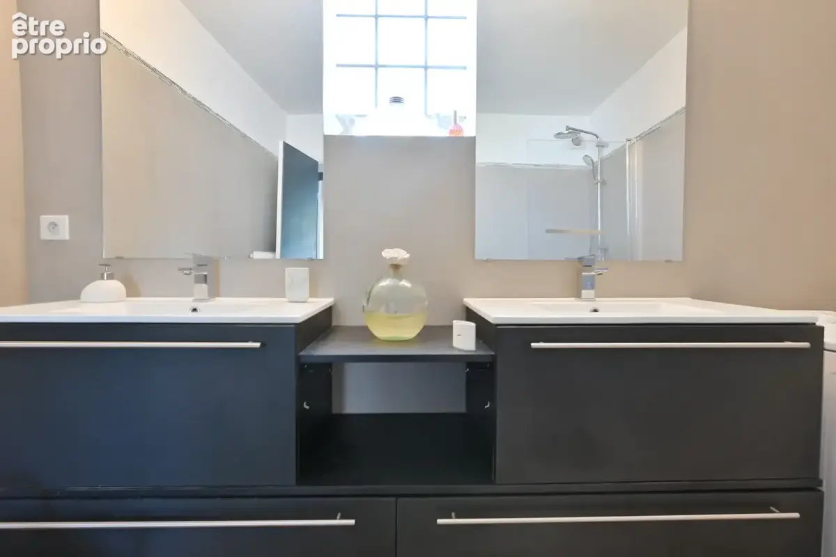 Appartement T3/T4 de 82 m2, balcon, cave et garage fermé   Secteur Beaulieu - photo 12