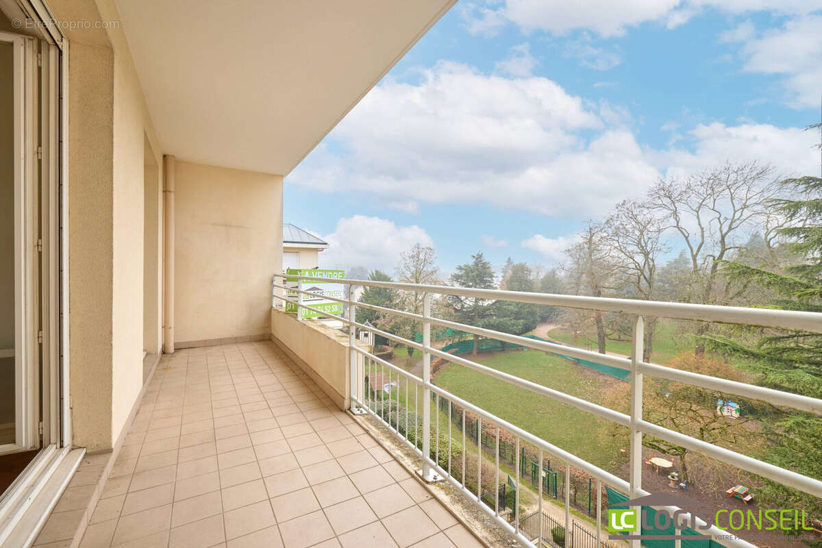 Appartement à CHATILLON