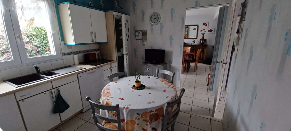 Maison à LE RELECQ-KERHUON