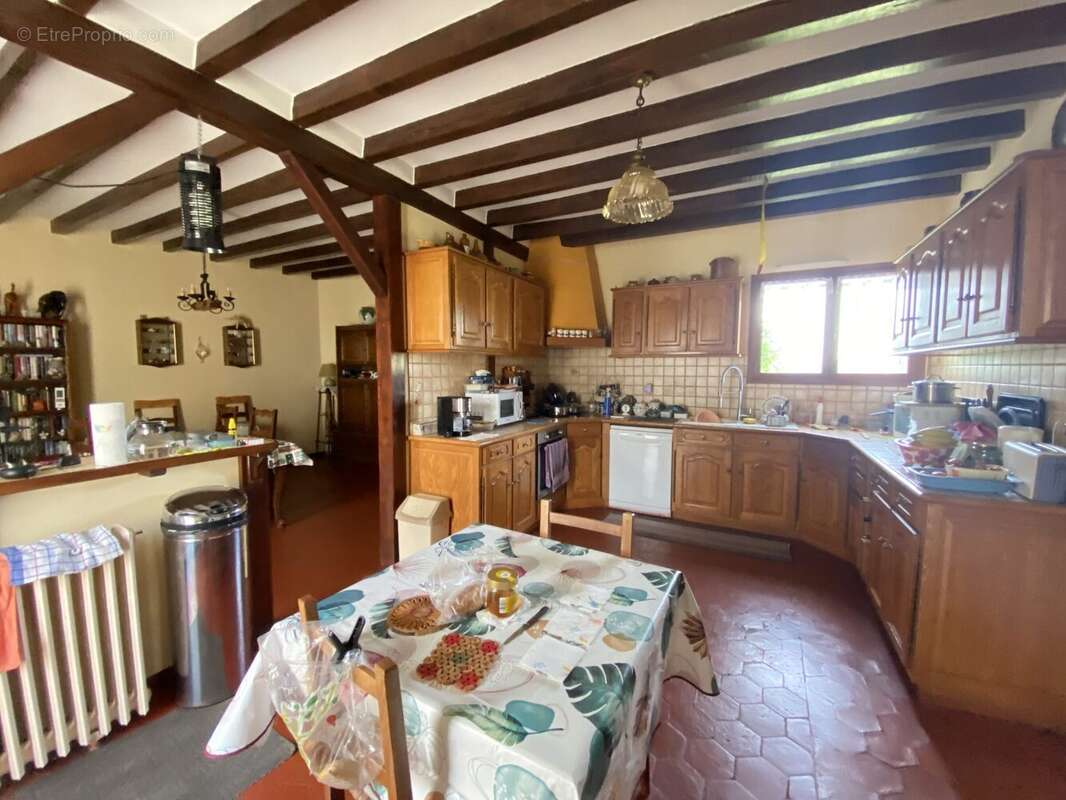 Maison à BEAUNE-LA-ROLANDE