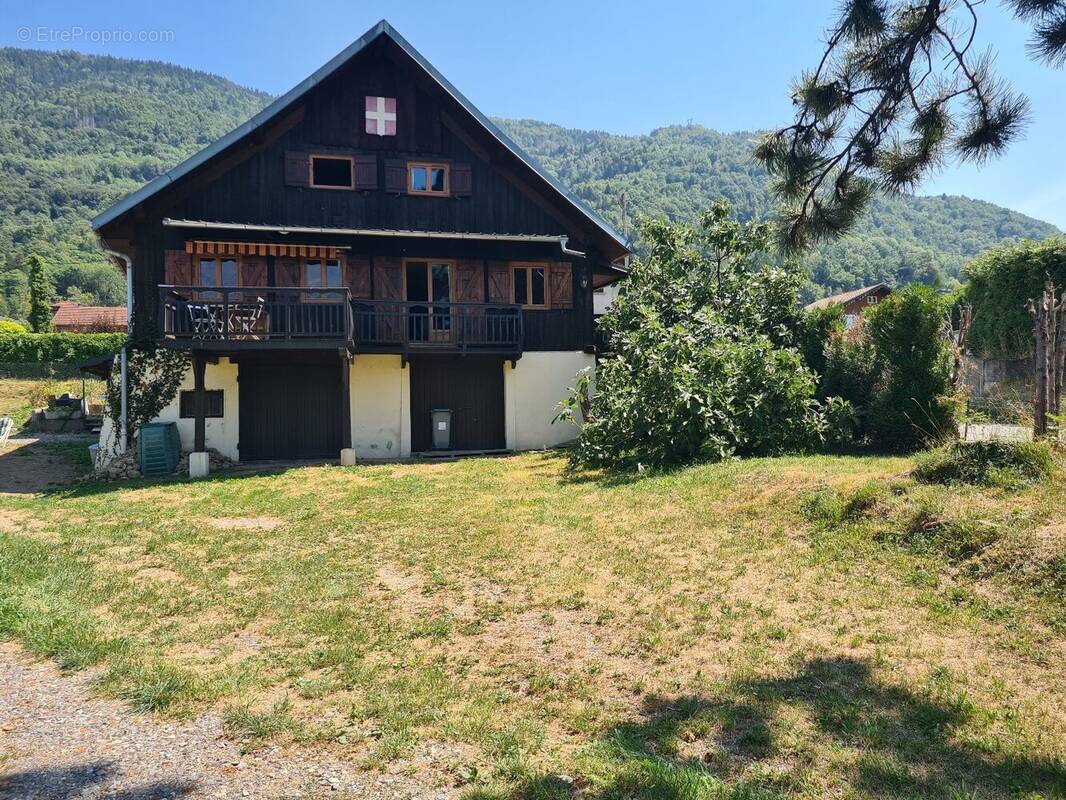 Maison à VENTHON