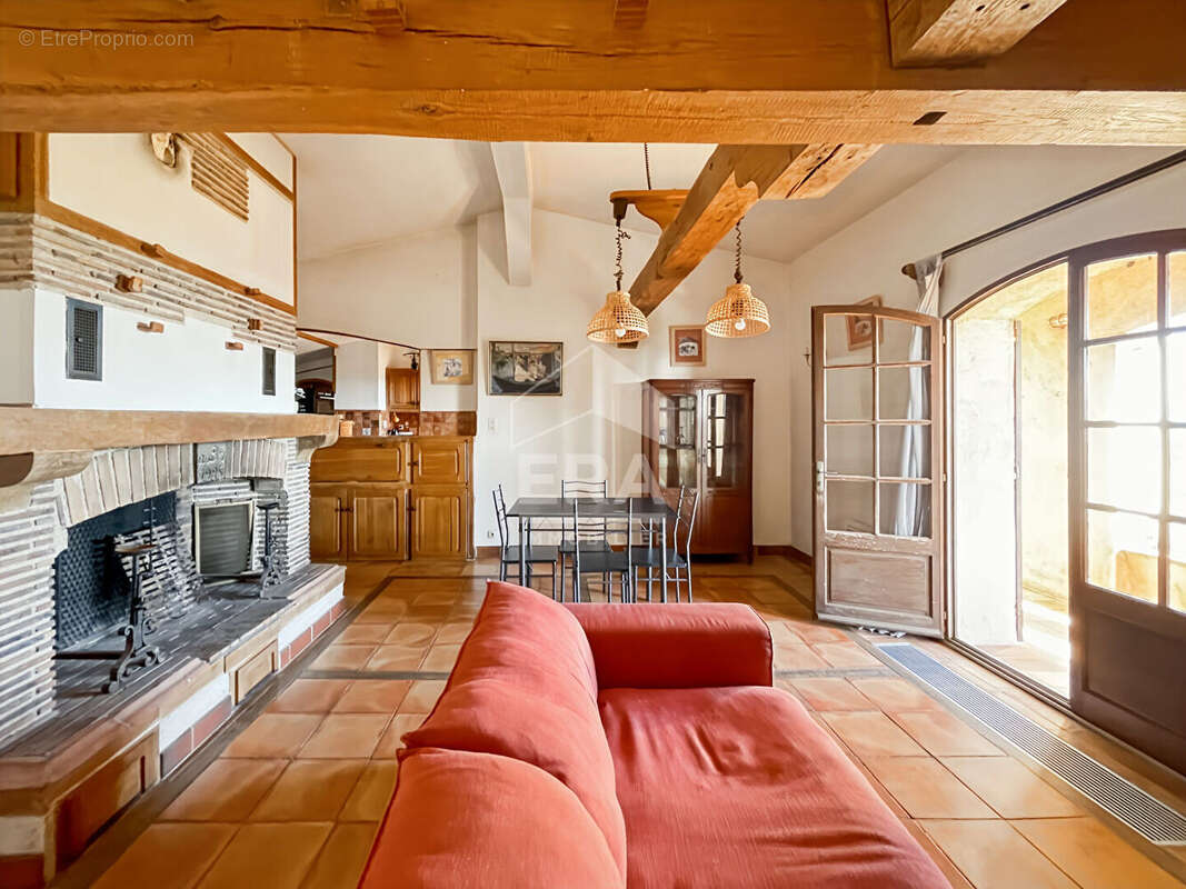 Maison à SAUSSET-LES-PINS