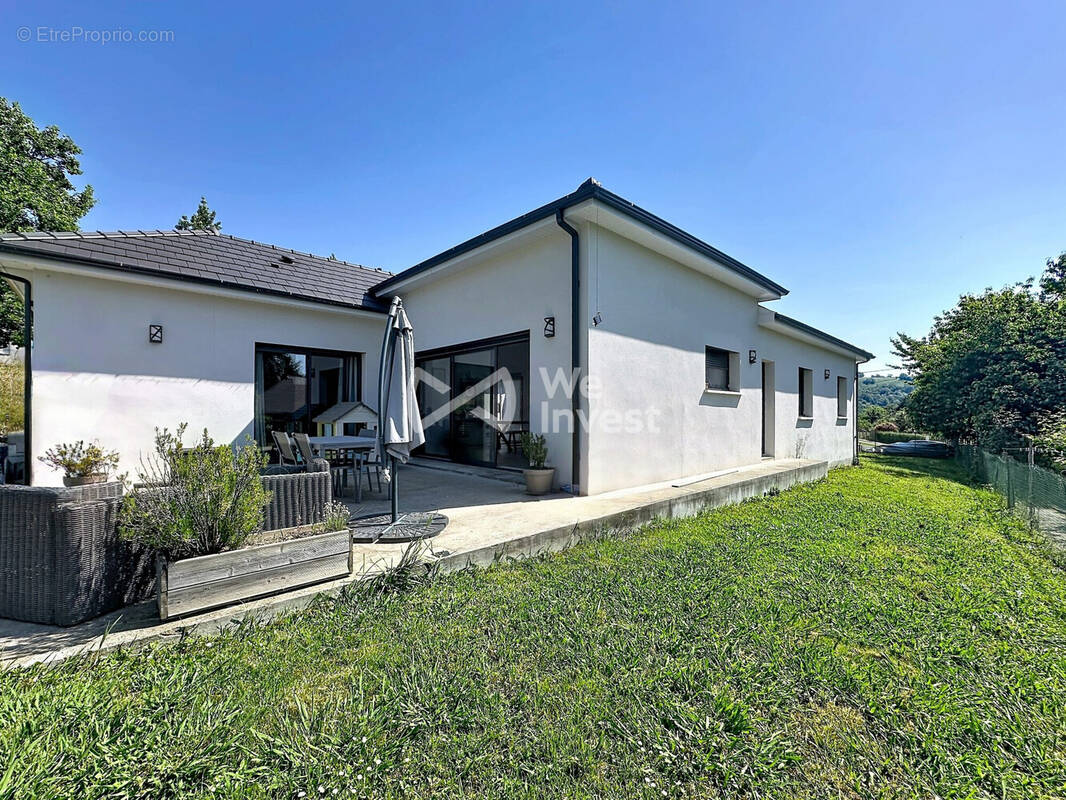 Maison à MONEIN
