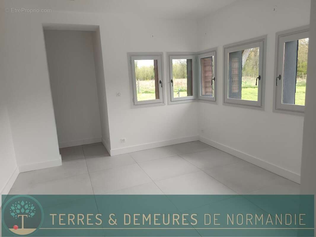 Maison à PONT-L'EVEQUE