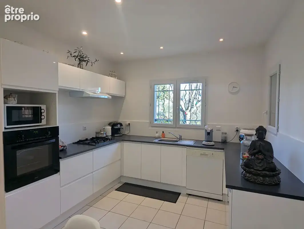 VILLECROZE jolie maison de plain-pied 127 m², 5 pièces, garage au calme - photo 8