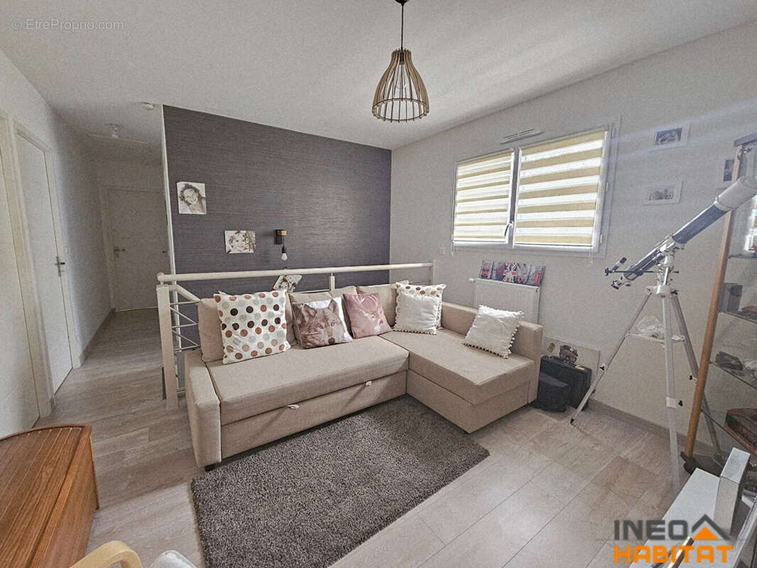 Maison Contemporaine située à La Mézière - photo 10