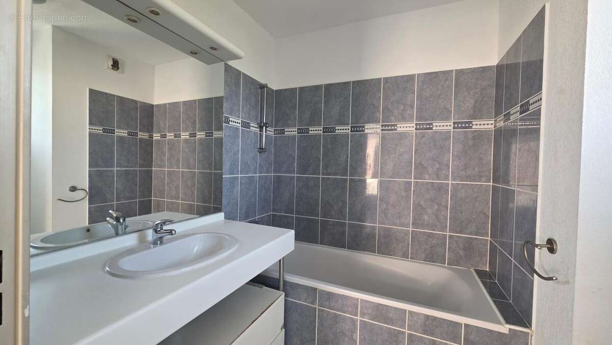 Appartement à LAMBESC