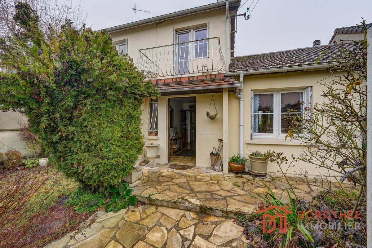 Maison à VILLECRESNES