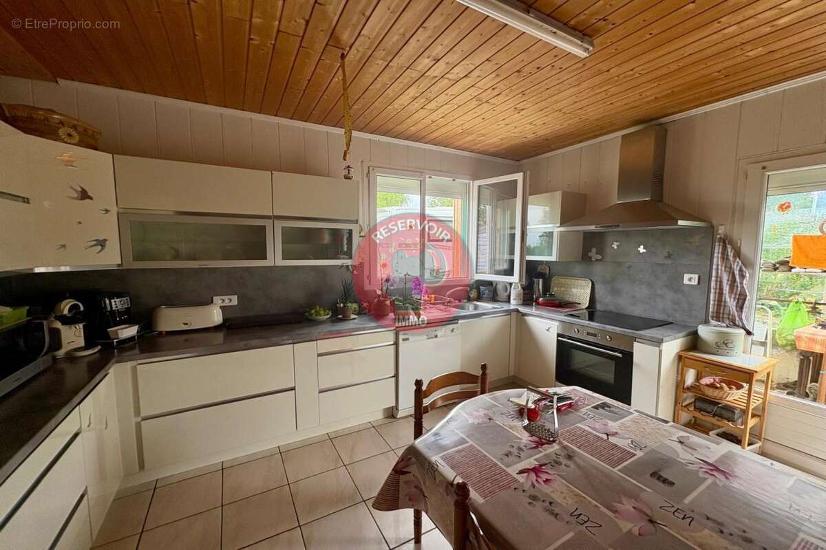 Maison à PRECY-SOUS-THIL