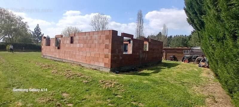 Terrain à MEILHAN-SUR-GARONNE