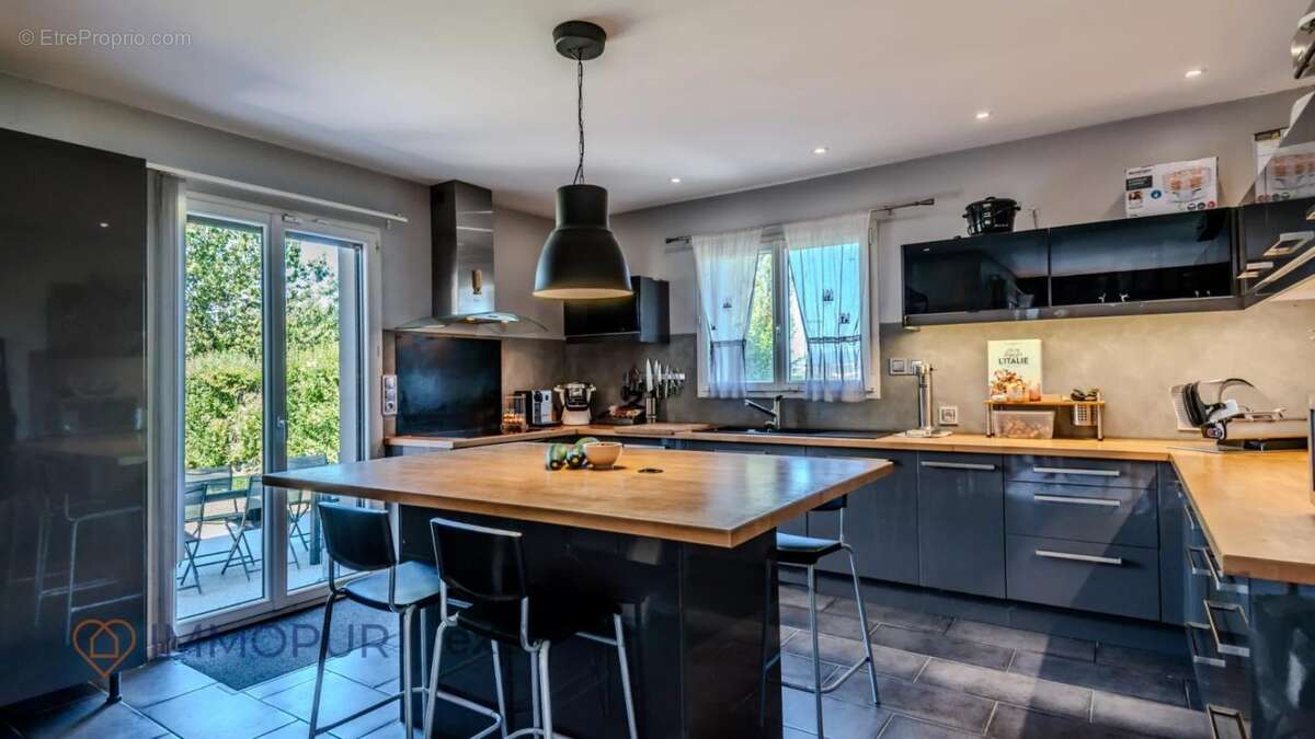 Maison à BRENTHONNE