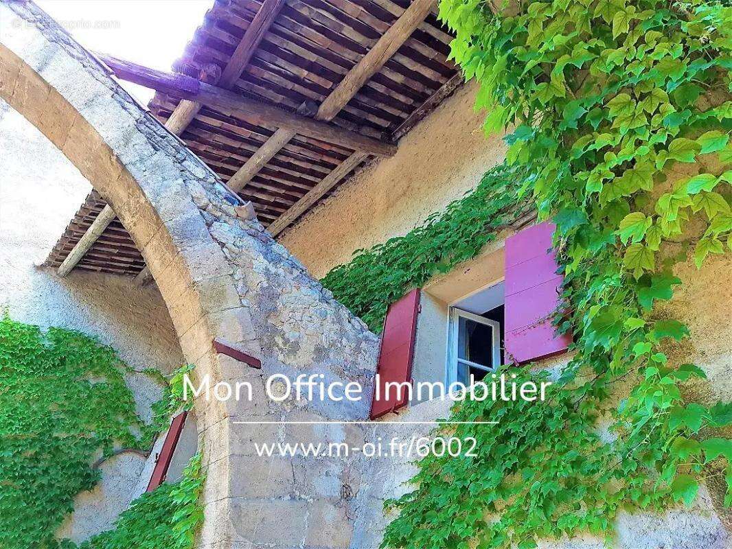 Référence : 6002-VCL. - Maison de Maître du XVII - Cours intérieure et piscine - 20 minutes d'Aix en Provence - photo 5