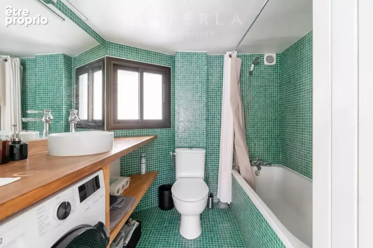 Wagram : 2 pièces refait à neuf par architecte en Duplex avec extérieur - photo 6