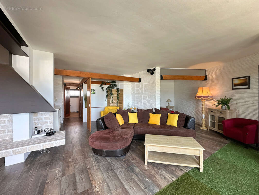 Appartement à SAINT-CYPRIEN