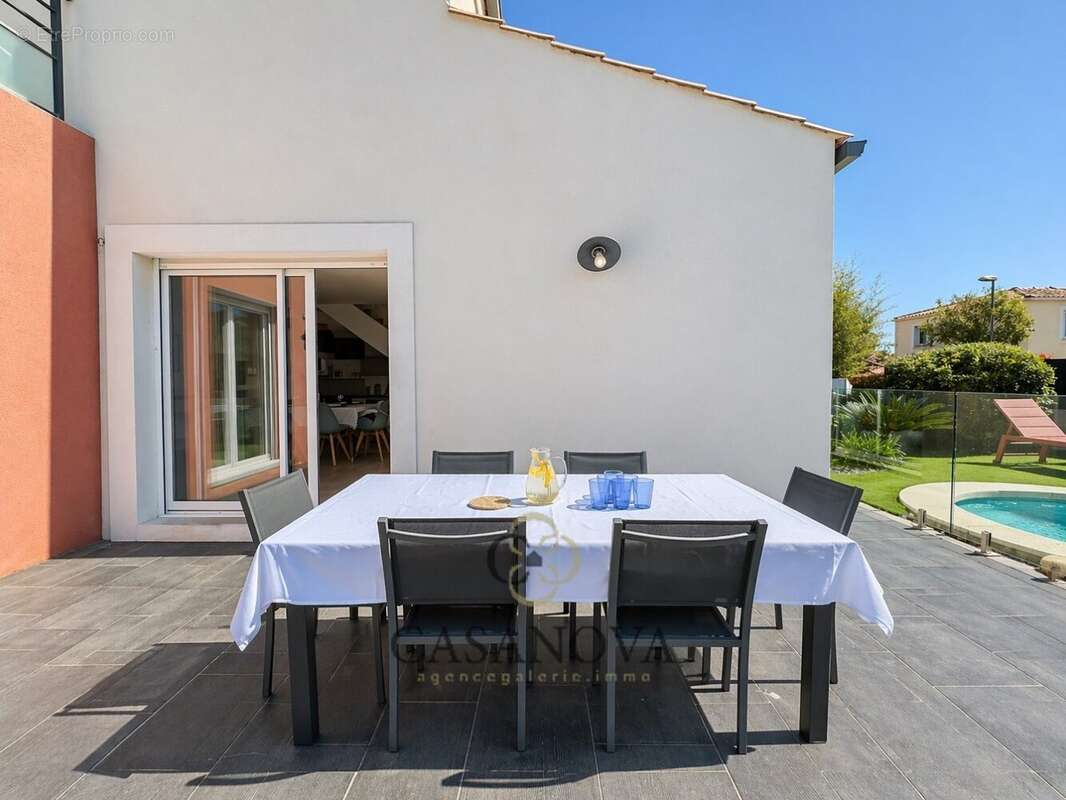 Maison à VILLENEUVE-LES-MAGUELONE