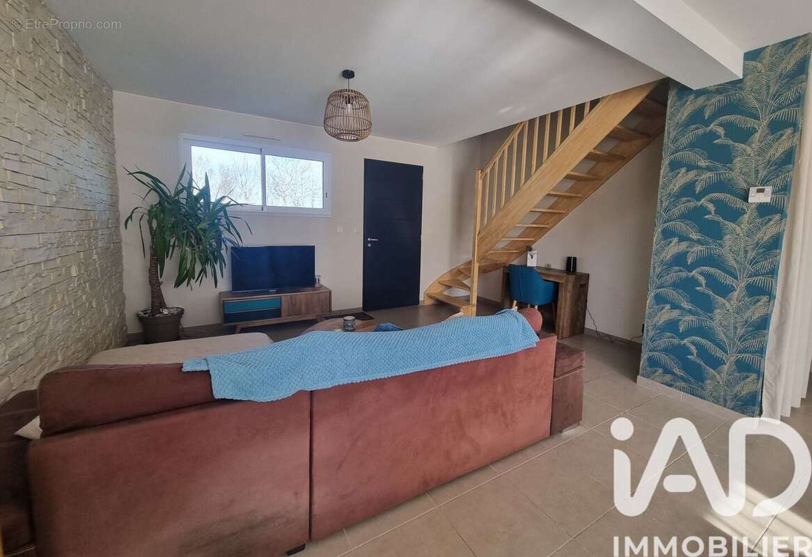Maison 117 m² à Champ-Sur-Layon  - photo 5
