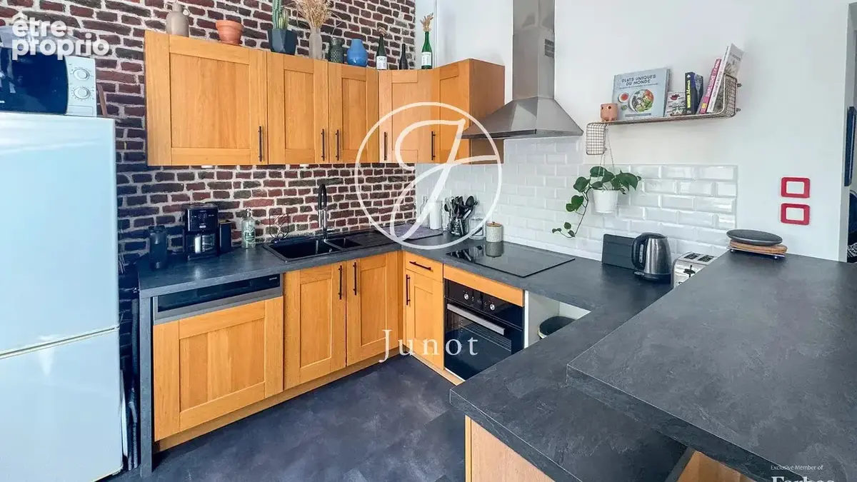 Lille – SAINT-MAURICE – Maison à vendre – 5 pièces – 87m² – 3 chambres – Terrasses – Cave - photo 5