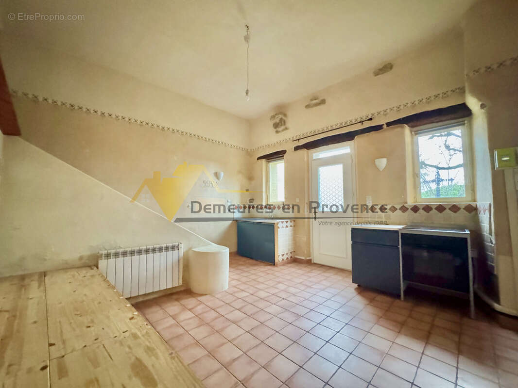 Maison de village 65 m2   Toiture neuve   Patio   Faucon - photo 2