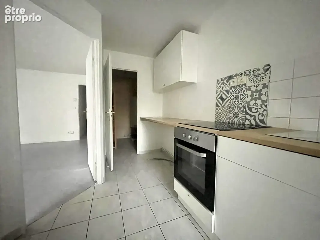 Appartement 3 pièces 67 m² à vendre à Lens (62300) - photo 2