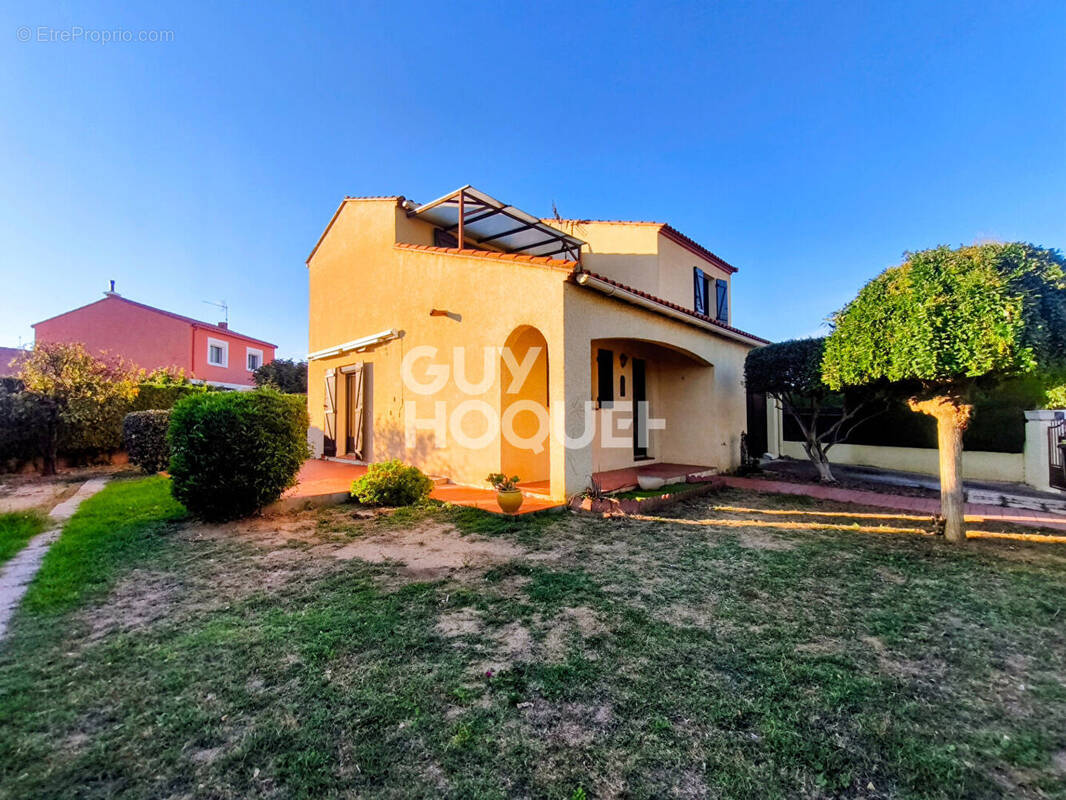 Maison à VILLENEUVE-DE-LA-RAHO