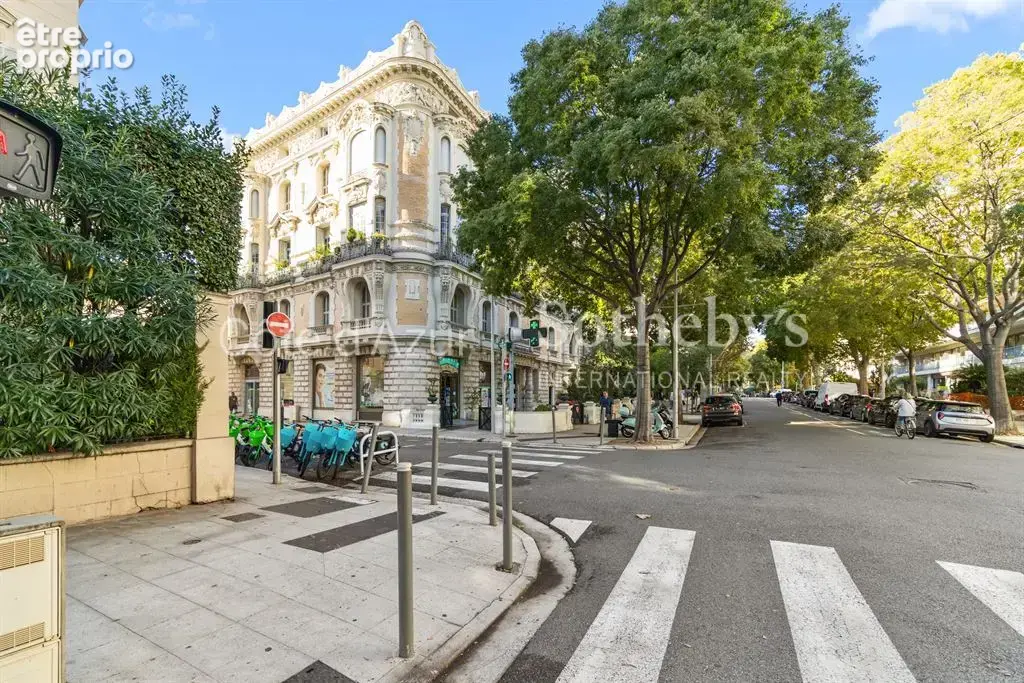 Nice Carré d’Or, appartement bourgeois de 120 m² rénové dans un immeuble Belle Époque - photo 18