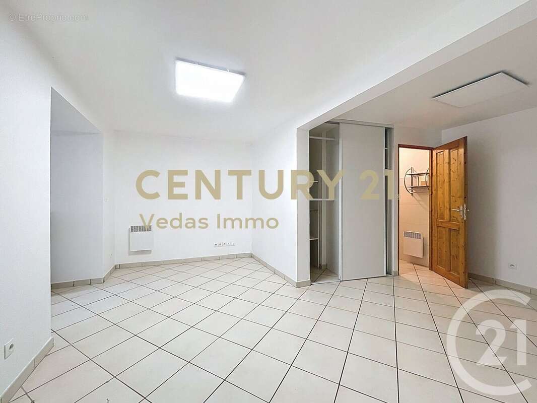 Maison à COURNONTERRAL