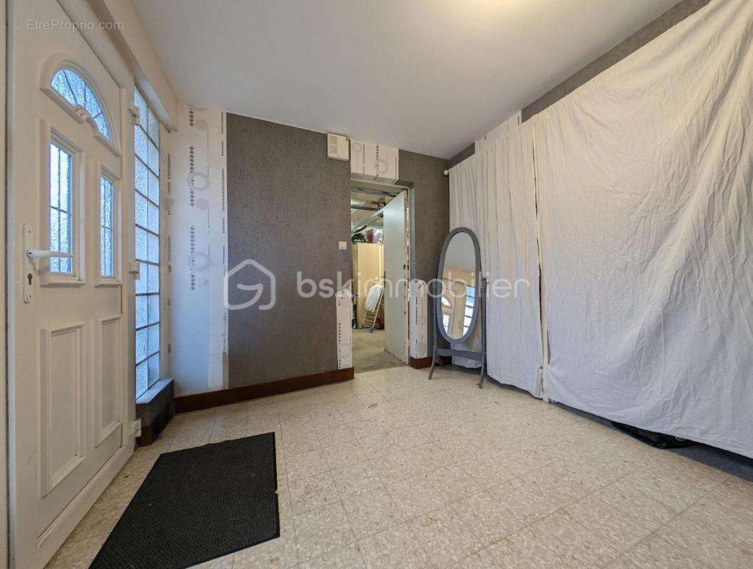 Maison à TOURLAVILLE