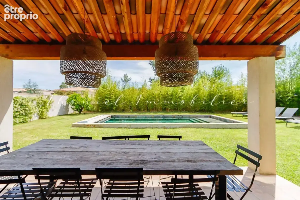 Villa moderne 5 pièces avec piscine et jardin - photo 2