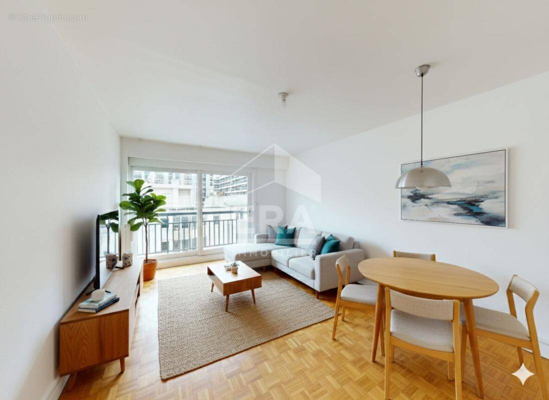 Appartement à PARIS-15E