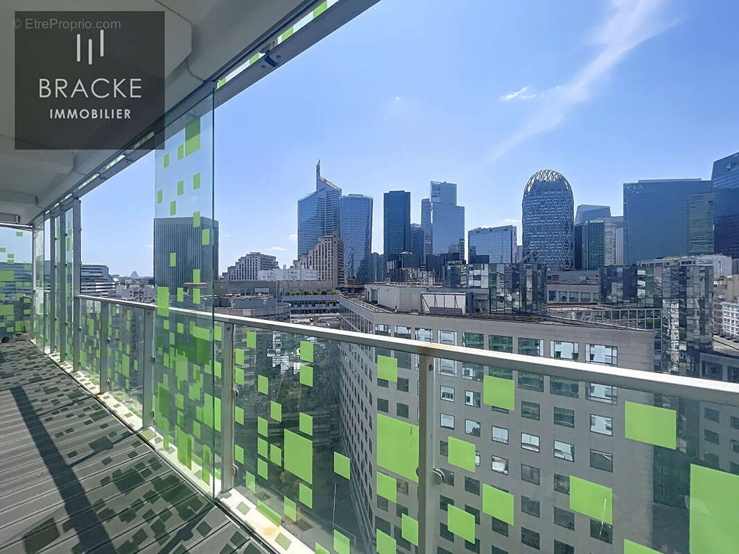 Appartement Courbevoie 4 pièces - large BALCON - vue dégagée - photo 2