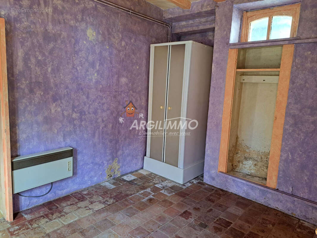 Petite maison à restaurer Centre de SAINT-CALAIS - photo 6