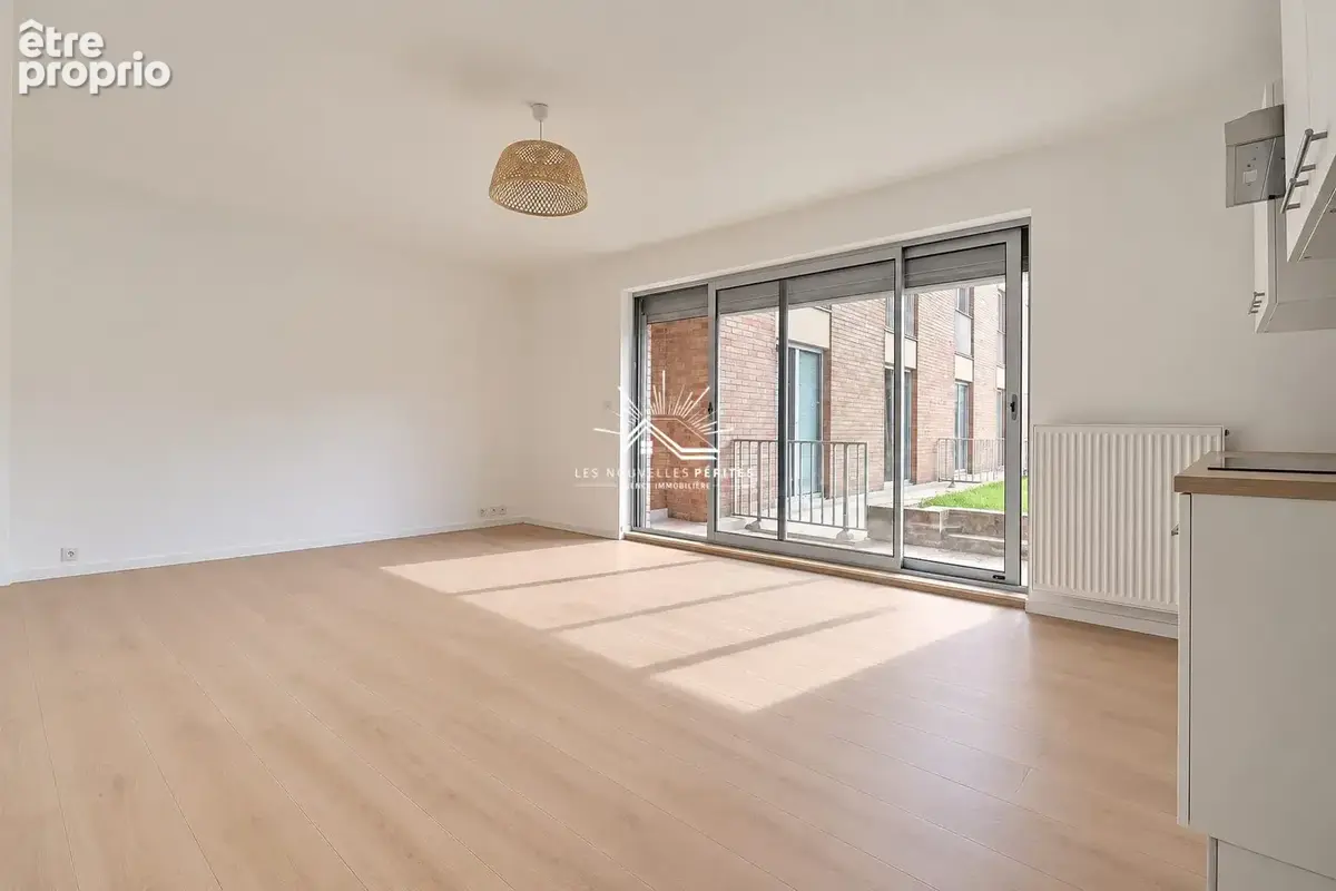 Appartement 2 pièces 45 m² à vendre à Croix (59170) - photo 2